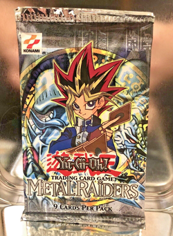 1 Pack Yu-Gi-Oh Metal Raiders Unlimited Square Logo Sealed Unweighed MRD HTF - Image 1