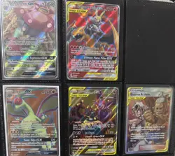 Pokemon cosmic eclipse Holo lot TCG - Image 1