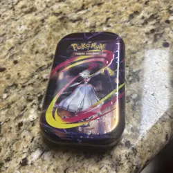 POKEMON TCG MEGA HEROES GARDEVOIR MINI TIN with 2 Booster Packs - Image 1