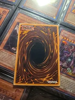 Elemental Hero Captain Gold DP06-EN004 1st ED Rare - Image 2