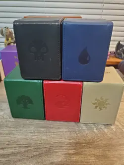 Ultra Pro Alcove Deck Box Mana Set - Image 1