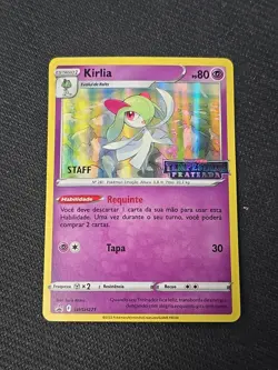 Kirlia SWSH271 STAFF Pre Release Promo Silver Tempest Pokemon Card Portuguese - Image 1