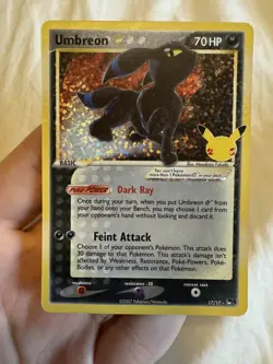 Umbreon Star 17/17 Celebrations: Classic Collection Holo Pokemon Card - Image 1
