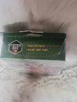 Pokemon Mystery Vintage TCG Green Box Brand New/ Sealed Pokemon 2022 - Image 3