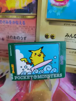 Pokemon Karte Card Surfing Pikachu Sealdass 1997 Bandai Sticker Rar japanese NM- - Image 1