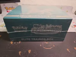 Pokemon - SUN AND MOON CRIMSON INVASION Elite Trainer Box ETB SEALED - Image 2