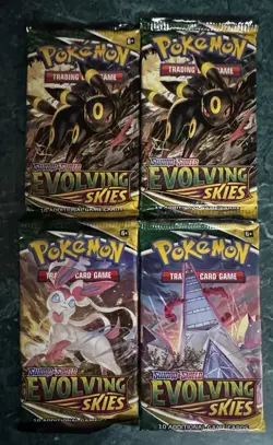 Pokemon Sword & Shield Evolving Skies 4 Booster Pack Lot Umbreon Sylveon LOOK !! - Image 1