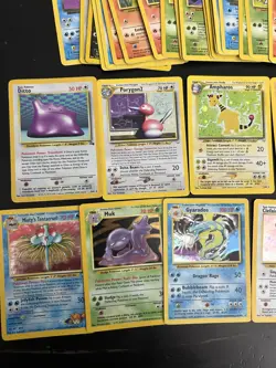 Vintage WOTC Pokemon Card LOT OF 200+ non holo & holo - Image 5
