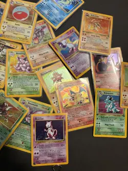 Pokemon TCG Lot of 21 holo Mixed Card Set - Image 3
