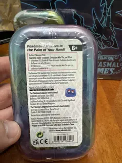 Pokemon - Prismatic Evolutions Glaceon Sealed Mini Tin 2 Booster packs - Image 2