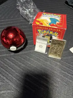 Charizard Pokemon 23K Gold Plated Trading Card 1999 Burger King Pokeball Toy - Image 1