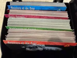 *COMPLETE* Weird n Wild Creatures LOT ~1800 Cards 910 Info & ~880 Trading Cards - Image 3
