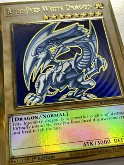 Blue-Eyes White Dragon | MAGO-EN001 | Premium Gold Rare | LP | 1st Ed | YuGiOh! - Image 2