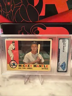 Mixed Lot Of Baseball And Pokemon Cards - Image 1