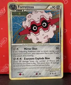 Forretress 3/90 Holo Rare Undaunted HGSS Pokemon Card - Image 1