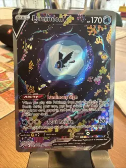 Pokemon TCG Lumineon v Galarian Gallery Ultra Rare Card GG39/GG70 Crown Zenith - Image 1