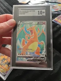Pokemon TCG Charizard v Full Art 153/172 Brilliant Stars Ultra Rare - Image 1