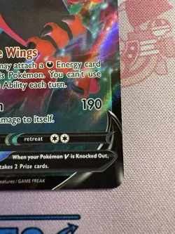 Pokemon TCG Galarian Moltres V Sword & Shield Chilling Reign 097/198 NM - Image 3