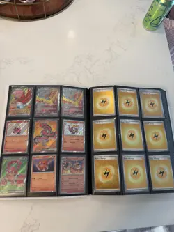 Pokemon TCG Lot Of Illustration Rares - 300+ Monster collection! - Image 4