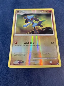 Riolu 61/130 Reverse Holo Diamond & Pearl Base Set Pokemon TCG LP 2007 - Image 2