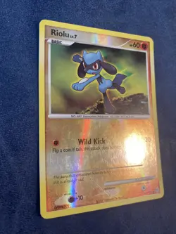 Riolu 61/130 Reverse Holo Diamond & Pearl Base Set Pokemon TCG LP 2007 - Image 3