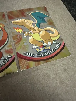 Pokemon Topps Series 1 Holo Blue Logo Charizard Charmeleon Charmander - Image 4