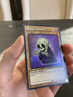 YU-GI-OH CHIBI SKULL SERVANT BLMM-EN002 SECRET RARE NM - Image 2