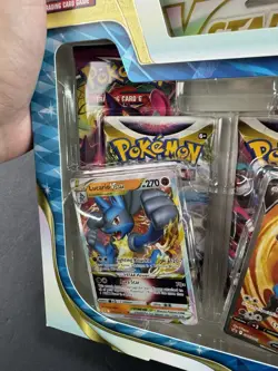 Pokemon TCG Lucario VStar Special Collection Box Fusion Strike Lost Origin Packs - Image 2