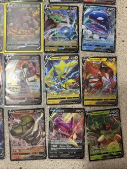 Pokemon TCG V Lot of 30 Cards🔥🔥Sword and Shield NM pack fresh Lot 1 - Image 4