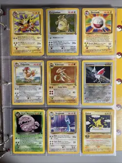 Vintage Pokemon Binder Lot 90+ Cards Holo’s & More, Charizard & More !￼ - Image 4
