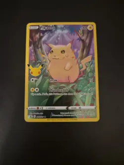 Pokemon TCG Celebrations Pikachu Holo Card 005/025 25th Anniversary - Image 1