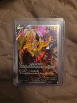 Jolteon v SWSH183 Pokemon TCG Sword & Shield Holo Black Star Promo Card - Image 1