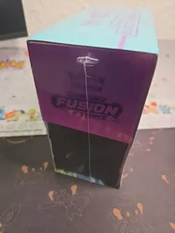 Pokemon - Fusion Strike Pokemon Center Elite Trainer Box ETB SEALED - Image 4