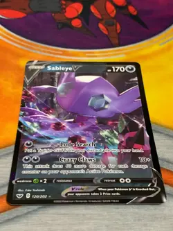 C1171 POKEMON TCG SABLEYE V NM CARD HOLO #120 SWORD SHIELD RARE - Image 2