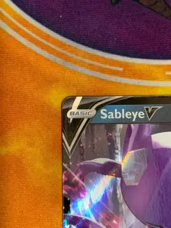 C1171 POKEMON TCG SABLEYE V NM CARD HOLO #120 SWORD SHIELD RARE - Image 3
