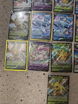 Pokemon TCG V Lot of 21 Cards????Sword and Shield NM pack fresh EEVEE EVOLUTIONS - Image 5