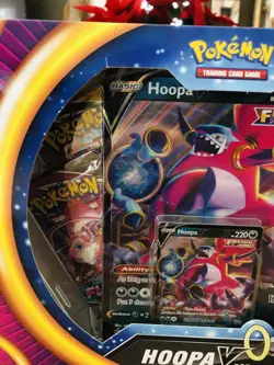 Pokemon Hoopa V Box - Fusion Strike, Evolving Skies, Vivid Voltage - Image 2