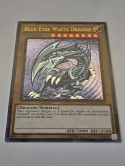 Blue-Eyes White Dragon LCKC-EN001 (Version 2) Ultra Rare Yugioh SDK Art NM 2018 - Image 3