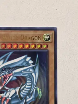 Blue-Eyes White Dragon LCKC-EN001 (Version 2) Ultra Rare Yugioh SDK Art NM 2018 - Image 5