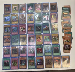 1996 YU-GI-OH 1st Edition Lot Of 17 Holo & 41 Common Cards ** XKAKE5266 - Image 1