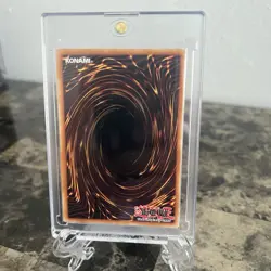 Yu-Gi-Oh TCG Dark Magician DUSA-EN100 1st Edition Ultra Rare Card NM - Image 2