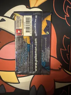Pokemon TCG - Sun and Moon - Base Set Booster Pack - Image 2