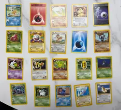 Lot of 20 Pokemon Cards Base Set including Pidgeotto - Image 1