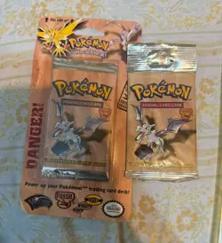 pokemon cards - Long Foil Aerodactyl Fossil Foil Pack cards - Image 1