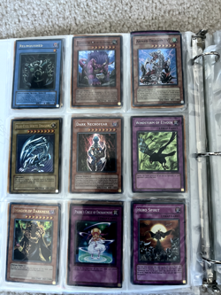 Yu-Gi-Oh! Trading Card LOT 156 Cards; Blue-Eyes White Dragon, Dark Magician - Image 4