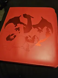 Ultra Pro: Pokemon Chrizard 9-Pocket Zippered Binder 74427161613 - Image 1
