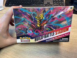 Pokemon Lost Origin: Build & Battle Stadium Box English NEU & OVP - Image 1