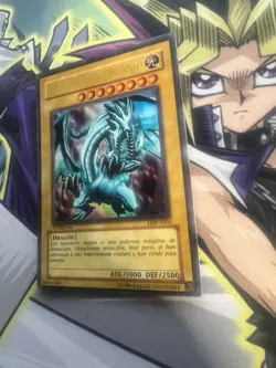 BLUE-EYES WHITE DRAGON ULTRA RARE 1ST SPANISH LOB-S001 LDD-S001 NEAR MINT YUGIOH - Image 5