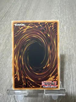 💥Red Dark Magician YGLD-ENB02 Holo NM Yugioh Arcana - Image 2