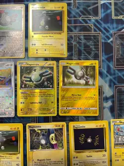 Pokemon Tcg Magnemite Lot of 29 Unique HOLO & Non Holo Vintage and MORE! - Image 4